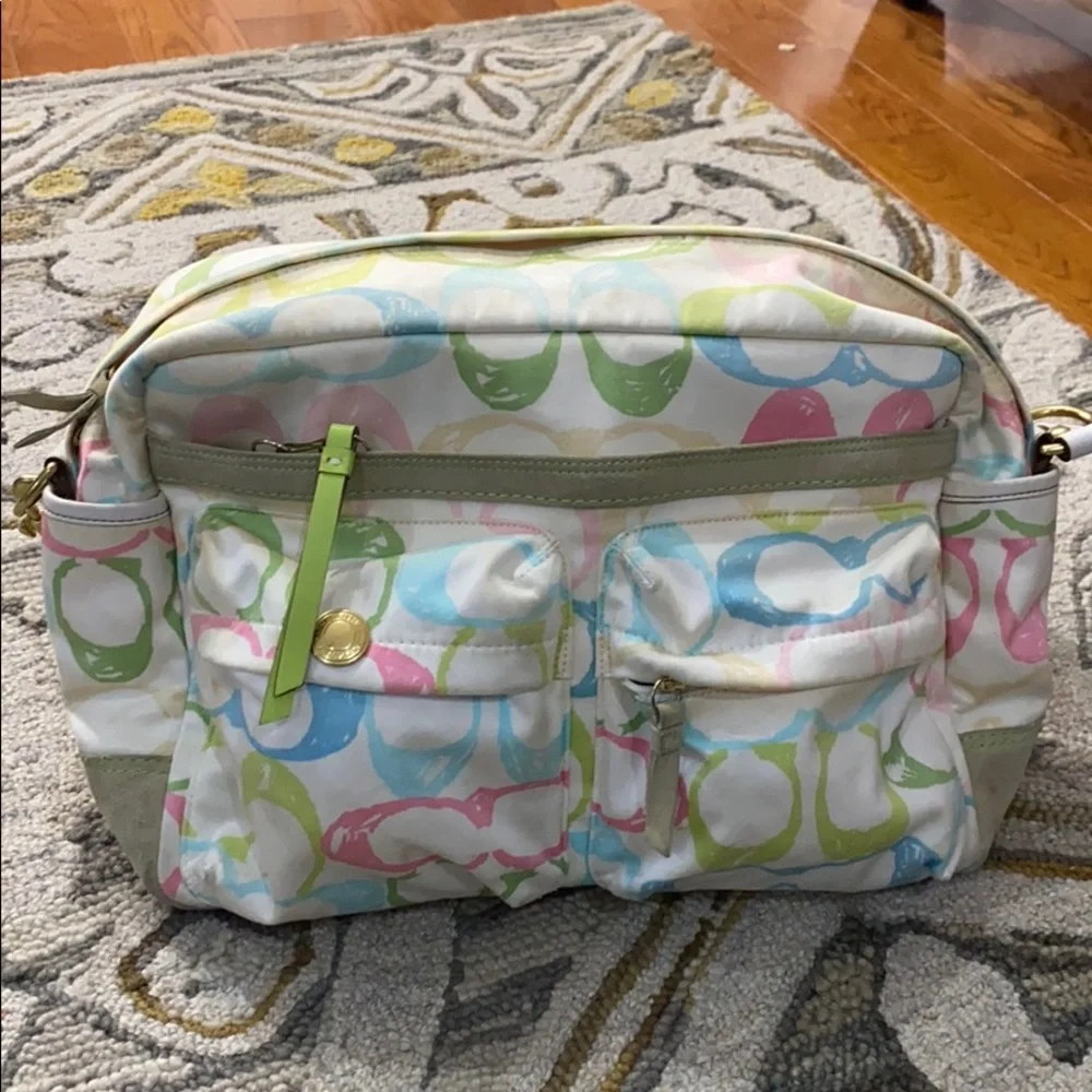 💕 Coach medium authenticate multicolor travel bag - Picture 2 of 15